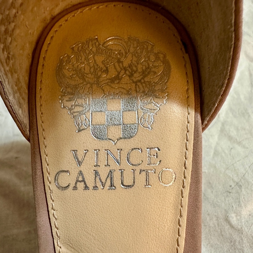 Vince Camuto Corlina Block Heels size 7.5 - Picture 9 of 9